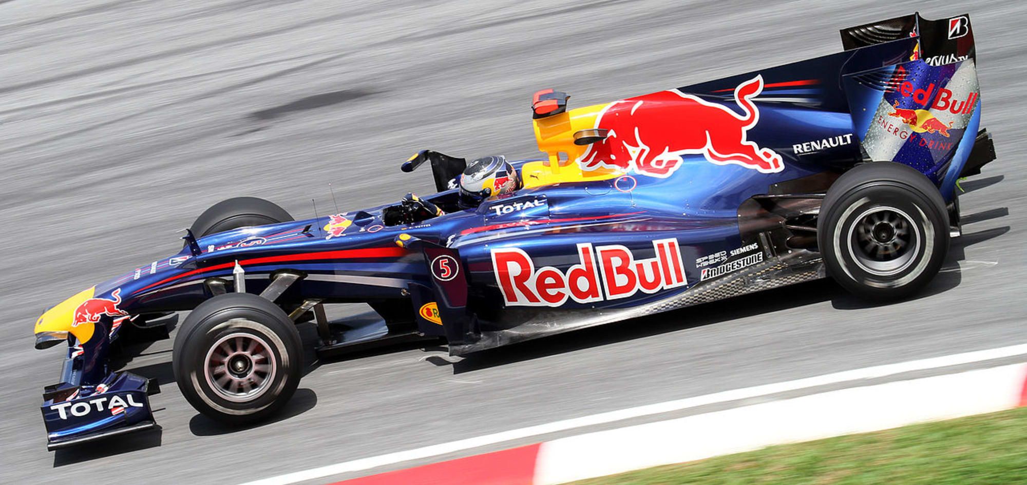 Red Bull won 4 consecutive championships with Vettle using a Renault engine.