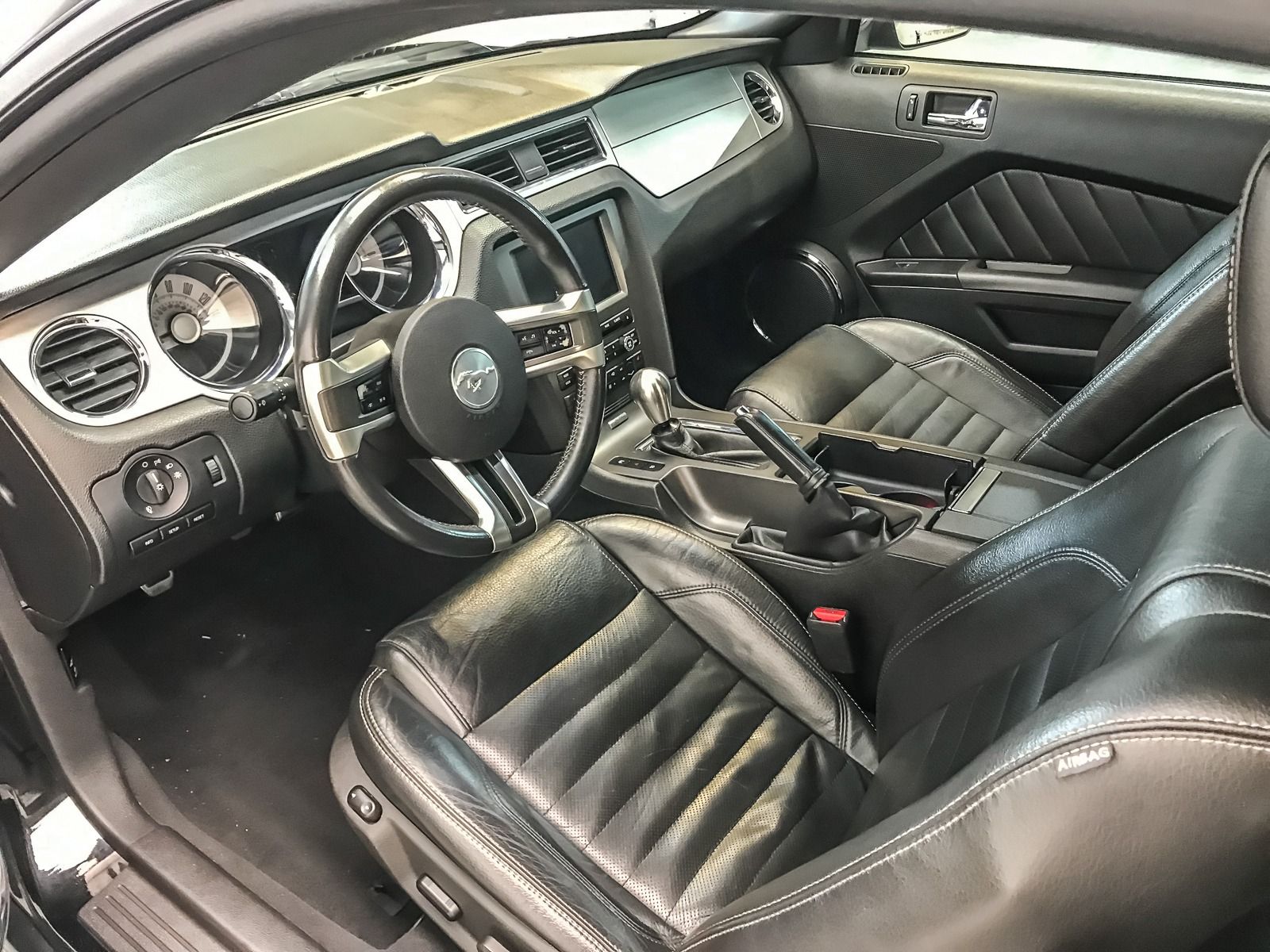 Used 2010 Ford Mustang GT Premium Interior