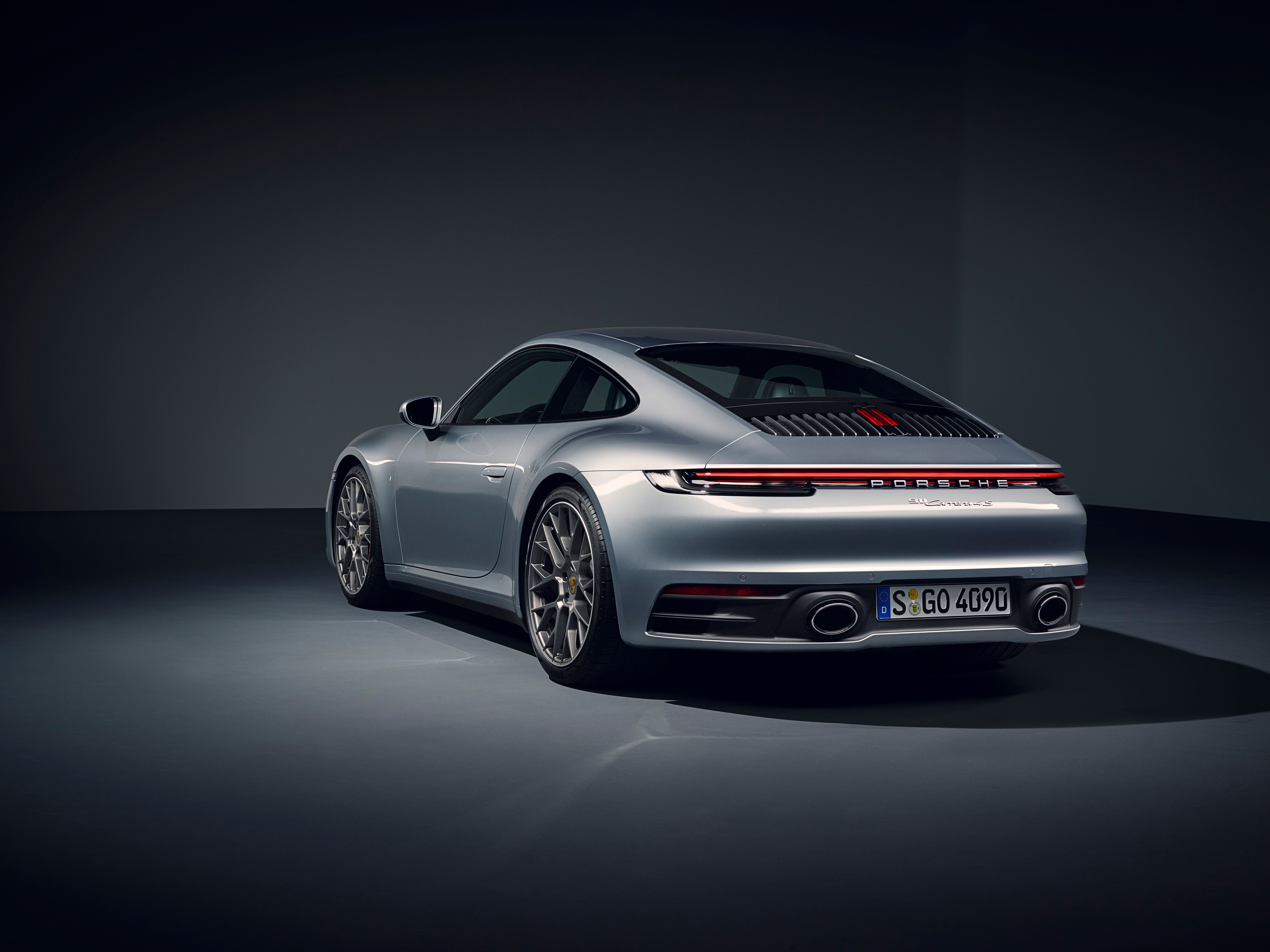 Here's What Makes The 2021 Porsche 911 Carrera 4S Special