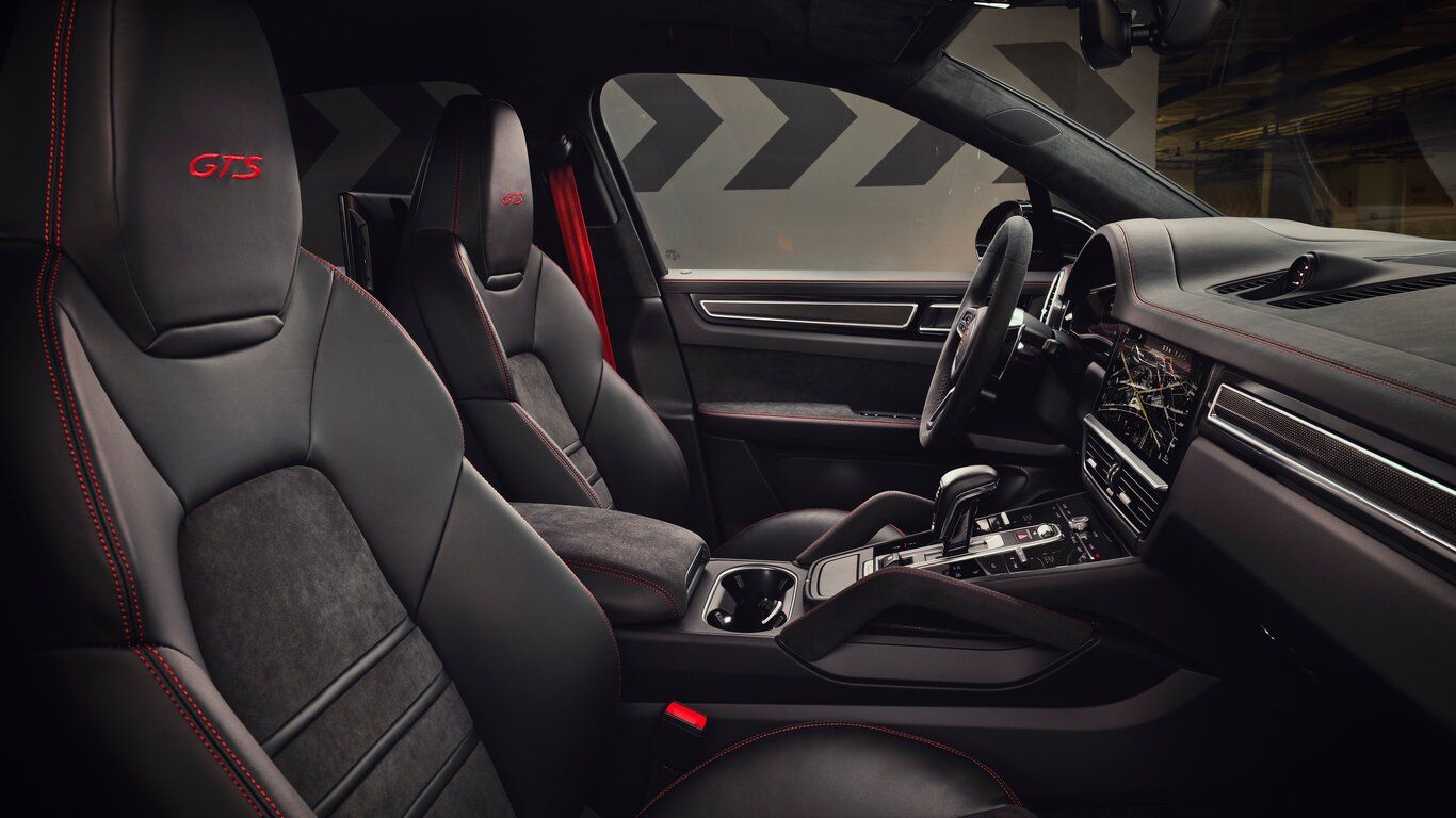 Porsche Cayenne Coupe GTS front seats
