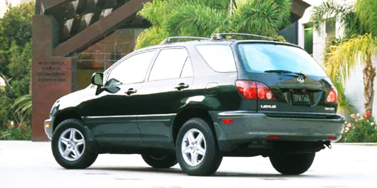 A 1999 Lexus RX 300