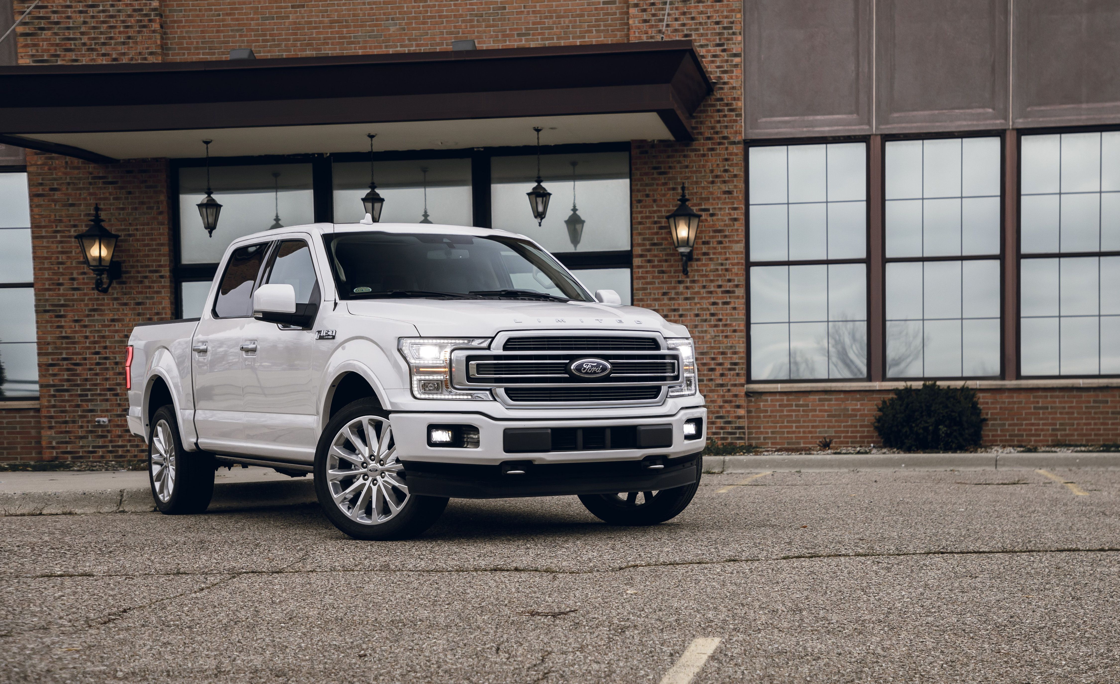 Here's What Makes The Ford F150 Platinum A Special Pickup Truck