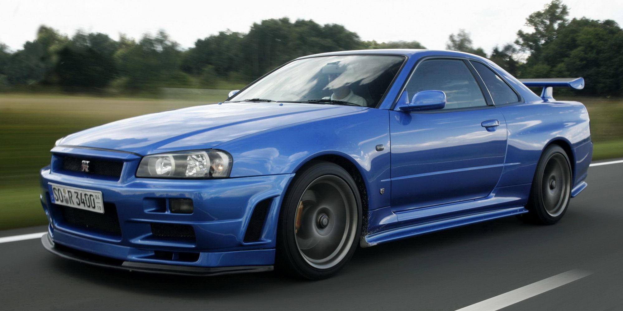 Front 3/4 view of the R34 Skyline GT-R V-spec II