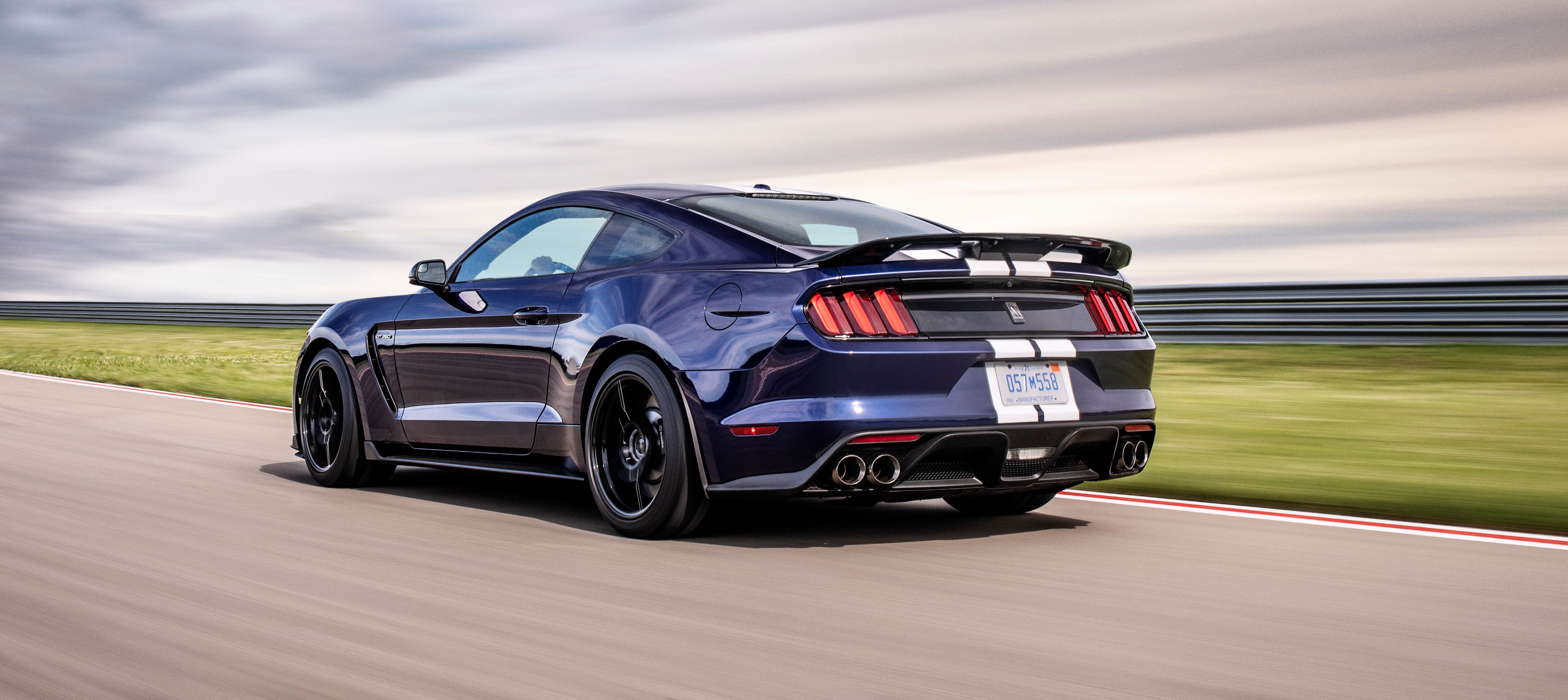 Shelby GT350 on track.