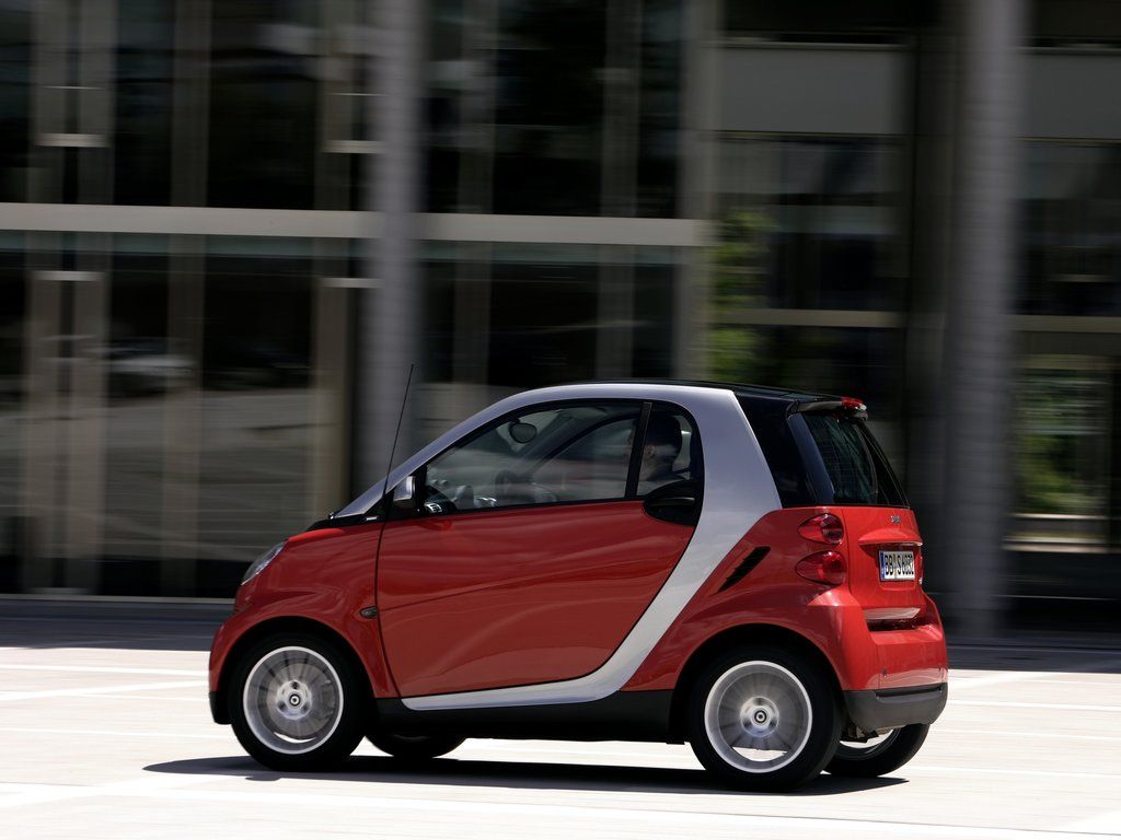 Smart Fortwo W451 VS Scion iQ Which Is The Better City Car Bargain?