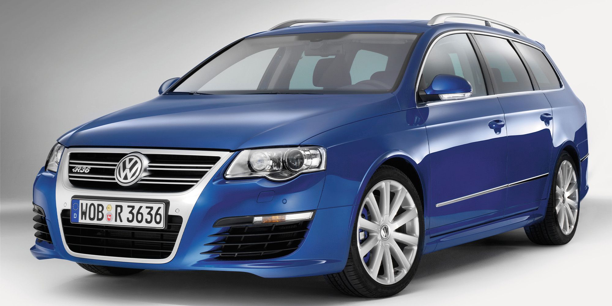 The front of the Passat R36 wagon