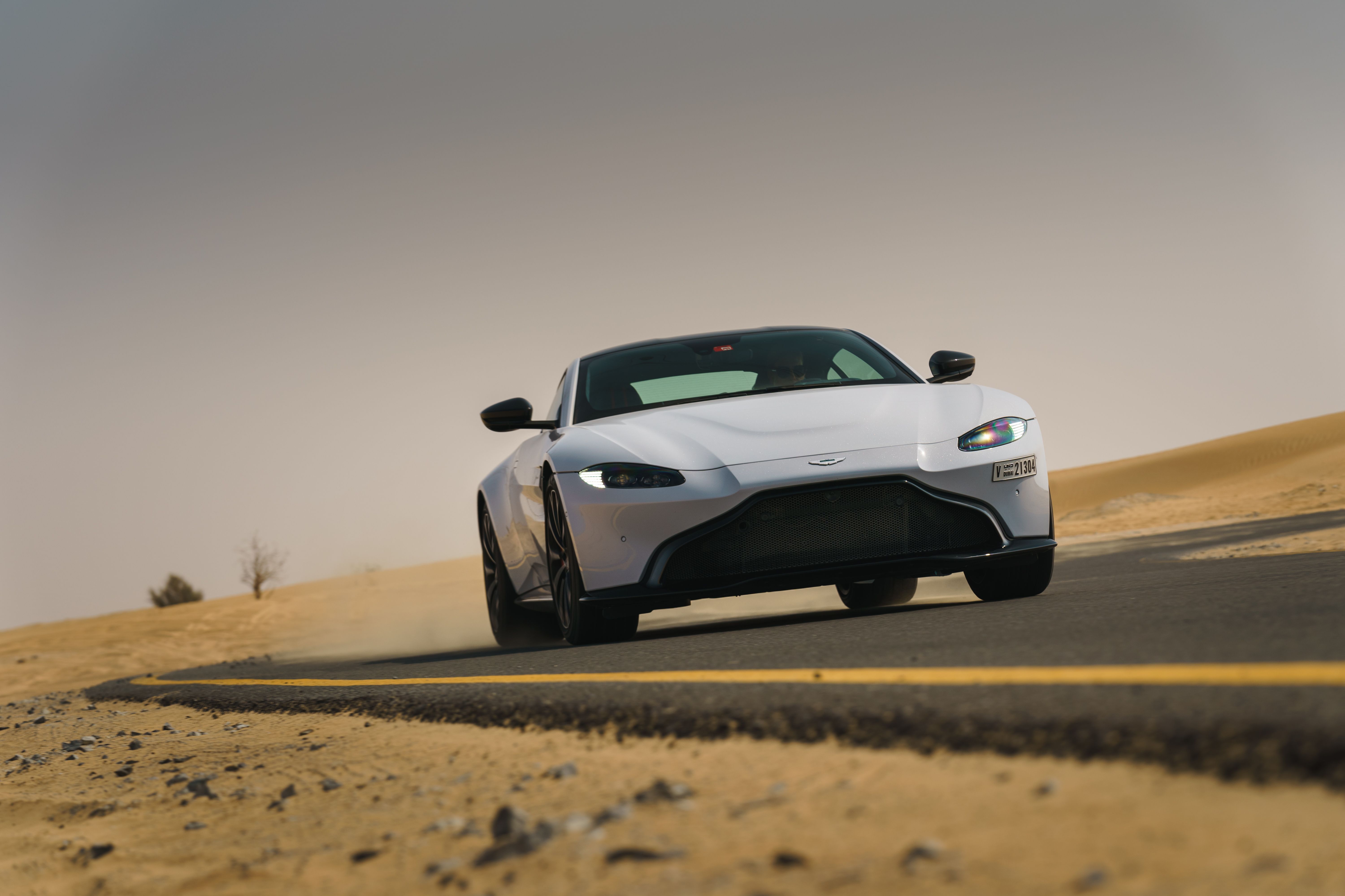 The front of the Aston Martin Vantage Coupe in white