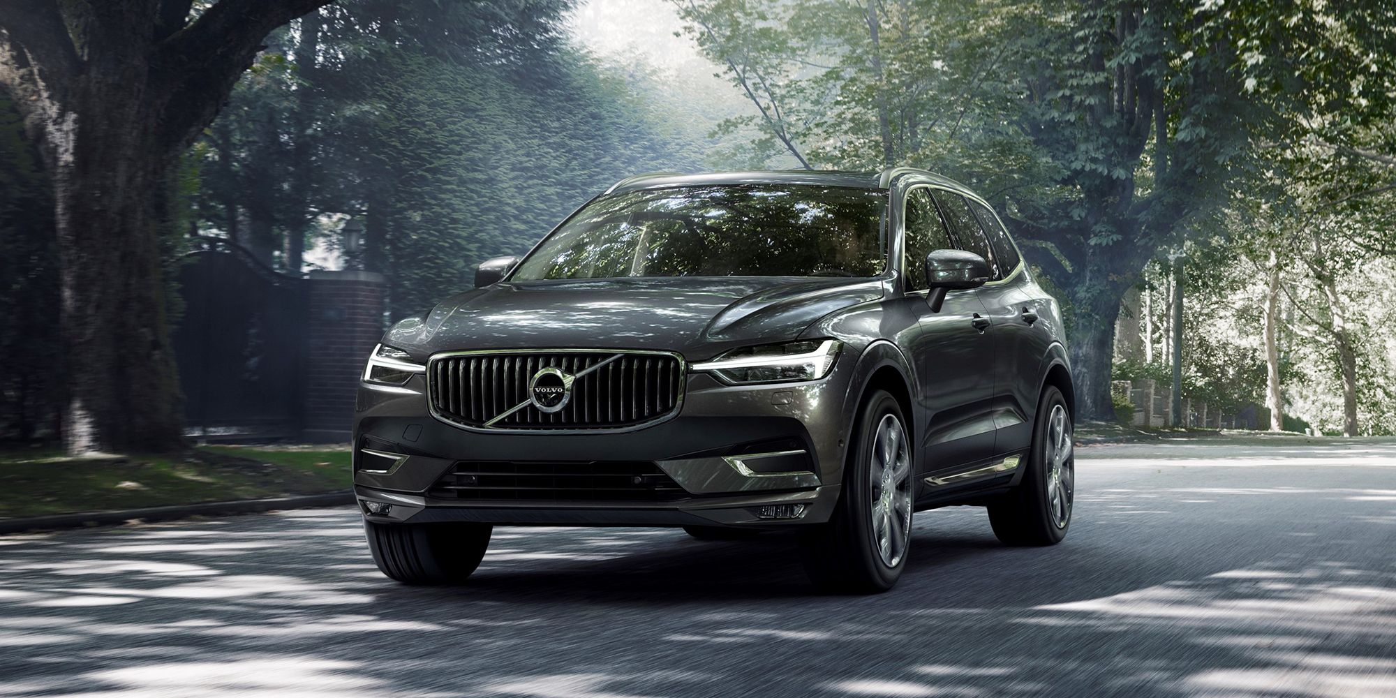 The front of the Volvo XC90