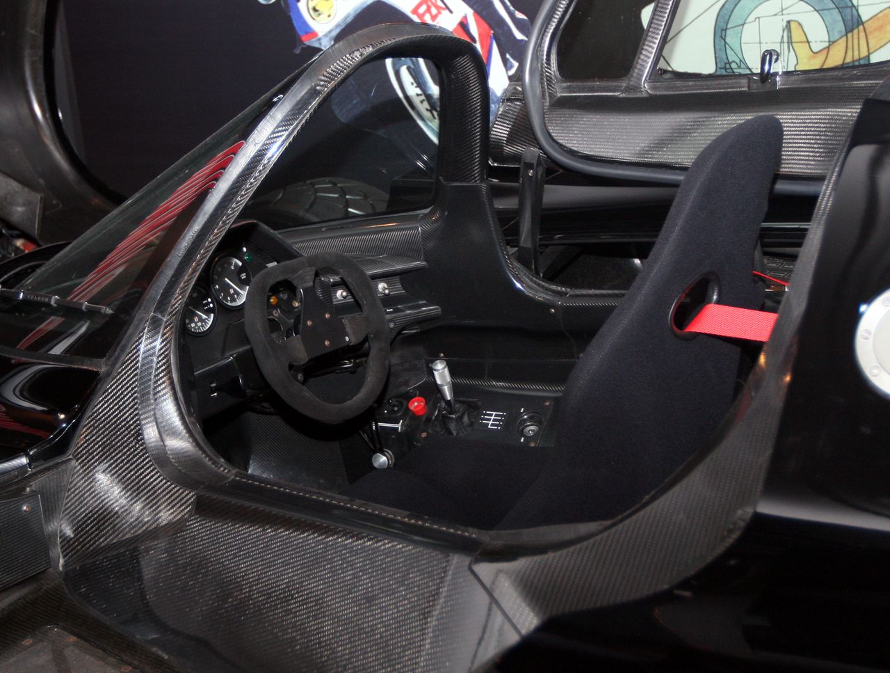 Yamaha OX99-11 concept car cockpit