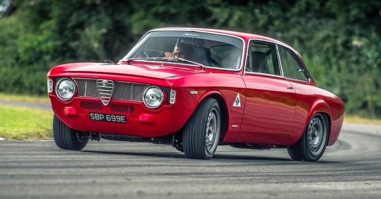 8 Things We Love About The Alfaholics Gta R 290 8 Things We Love About The Alfaholics Gta R 290