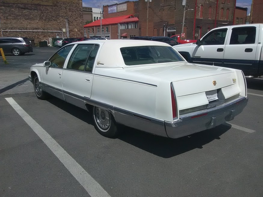 This Cadillac Fleetwood comes equipped with vinyl roofing