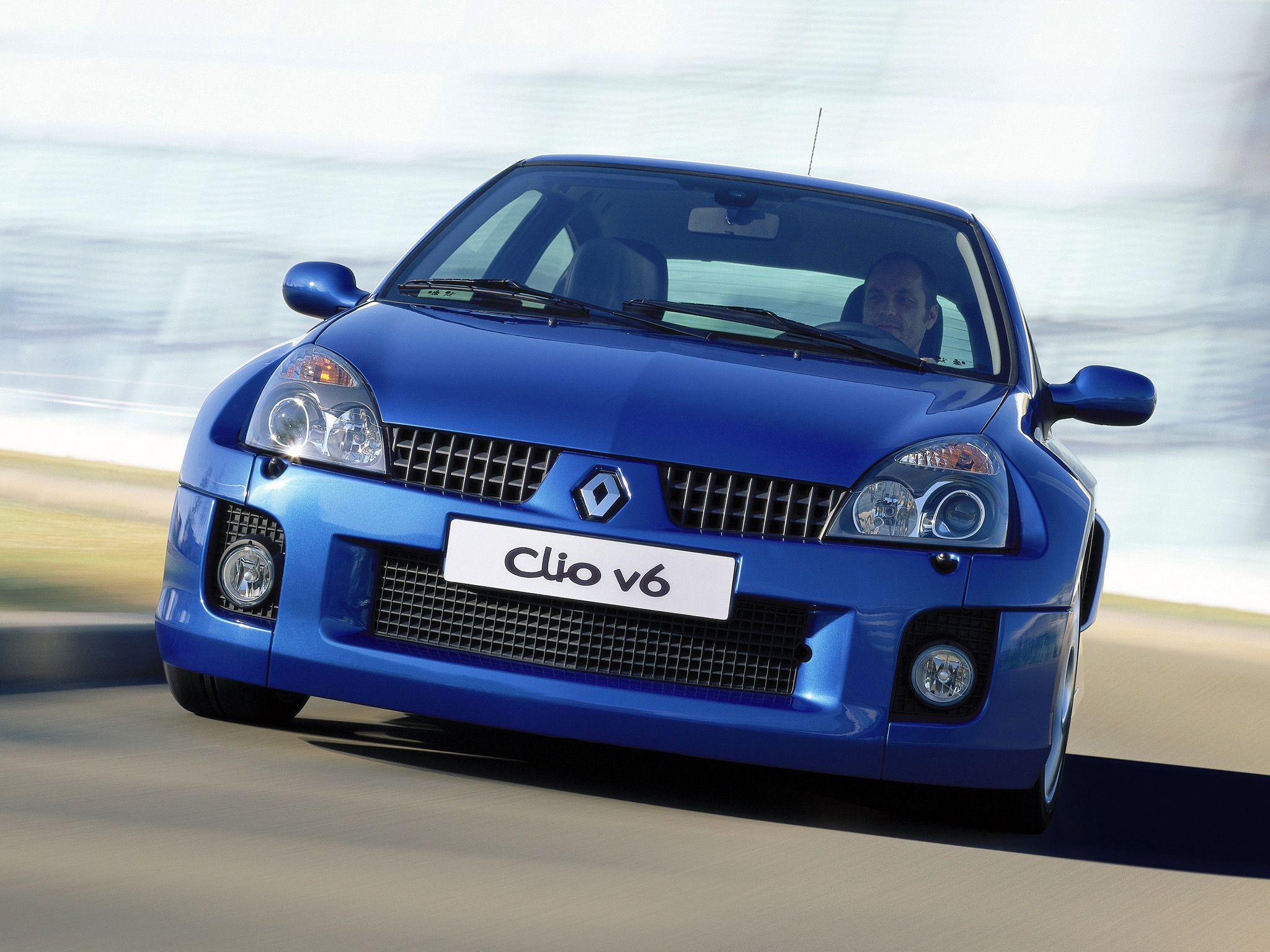 Nine things you need to know about the Renault Clio V6