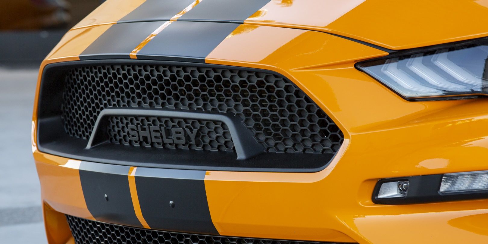 2021-shelby-front-grill