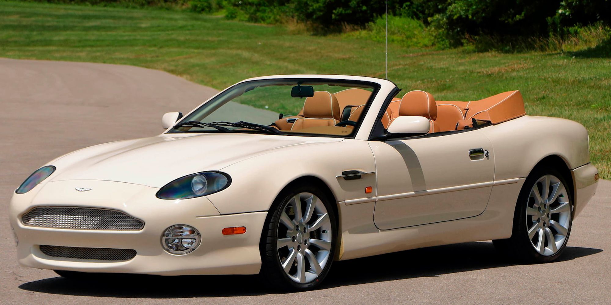 The front of a DB7 Vantage Convertible
