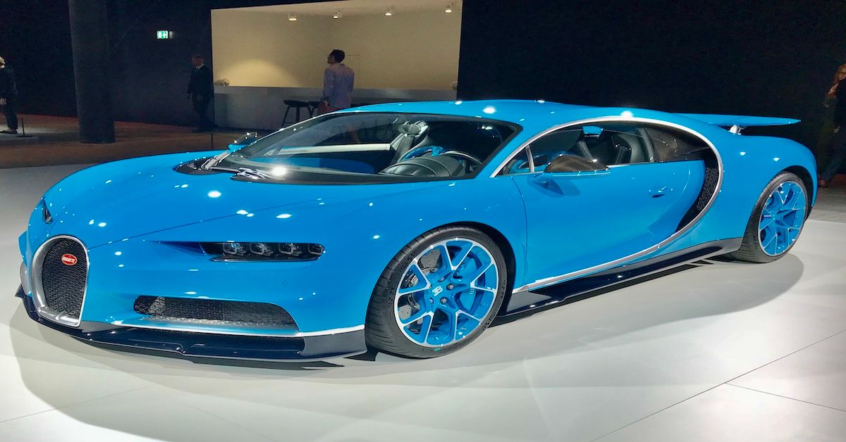 Here's How The Bugatti Chiron Compares With The Koenigsegg Regera