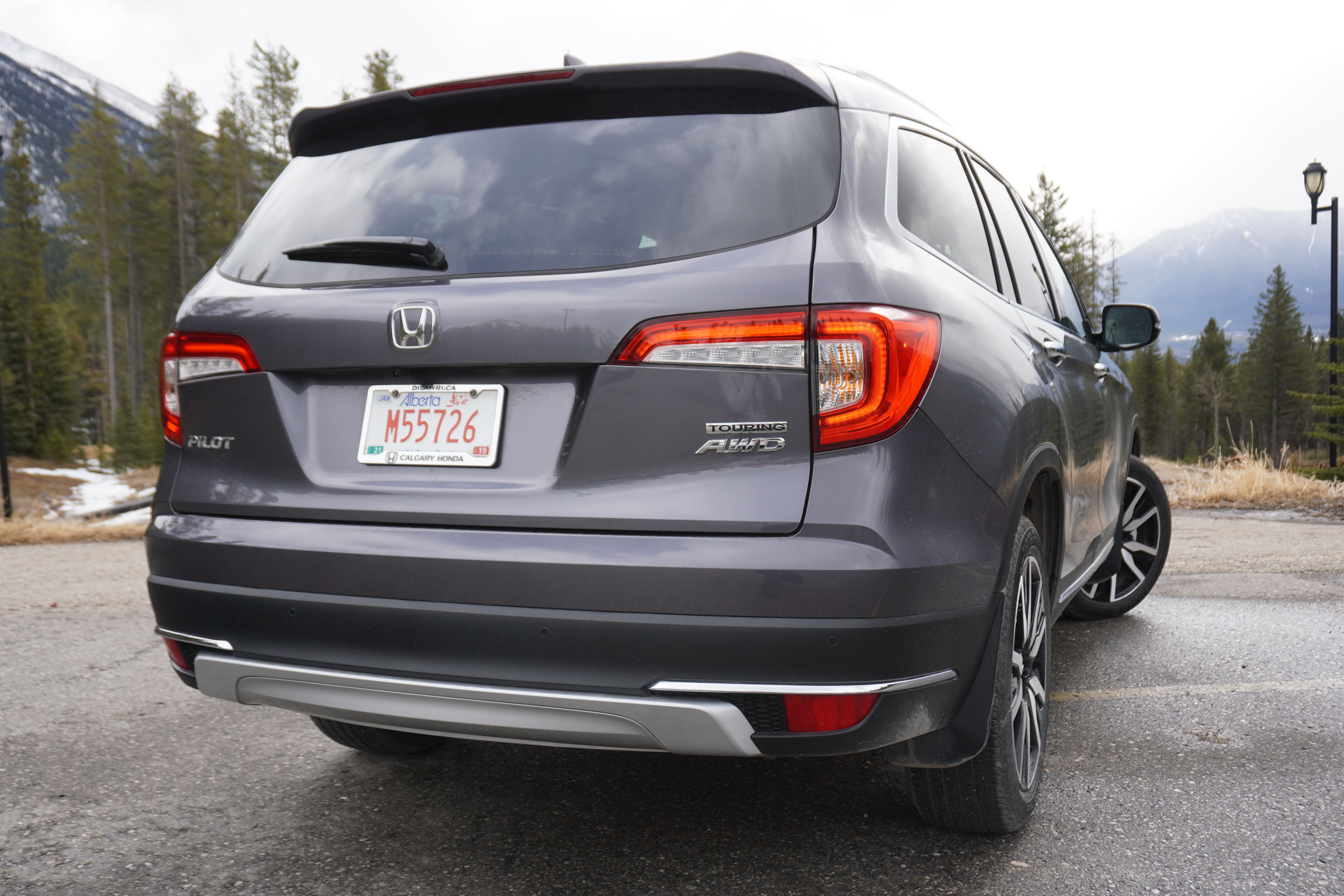 2021 Honda Pilot Touring Review The Minivan Of SUVs