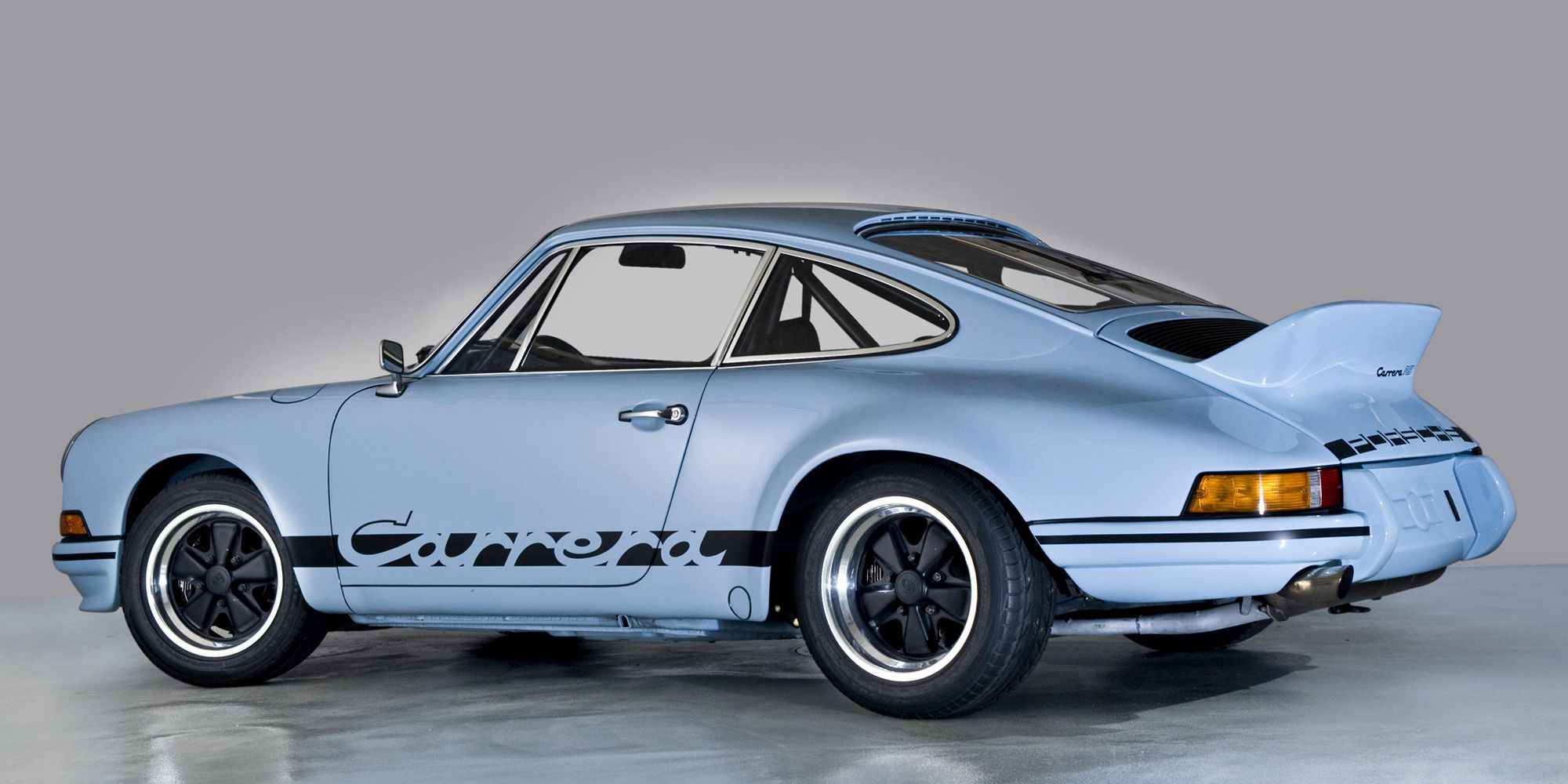 Rear 3/4 view of the Carrera RS 2.7