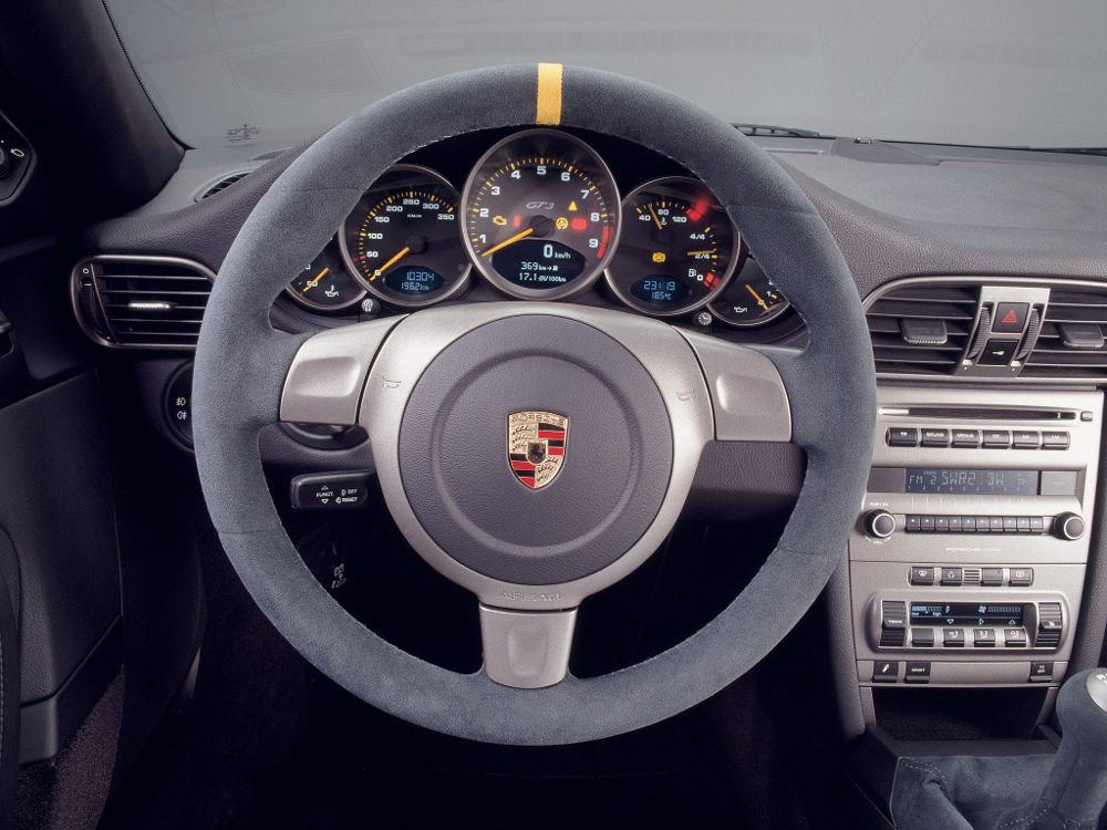 Neatly laid out Porsche 911 GT3 instrument cluster