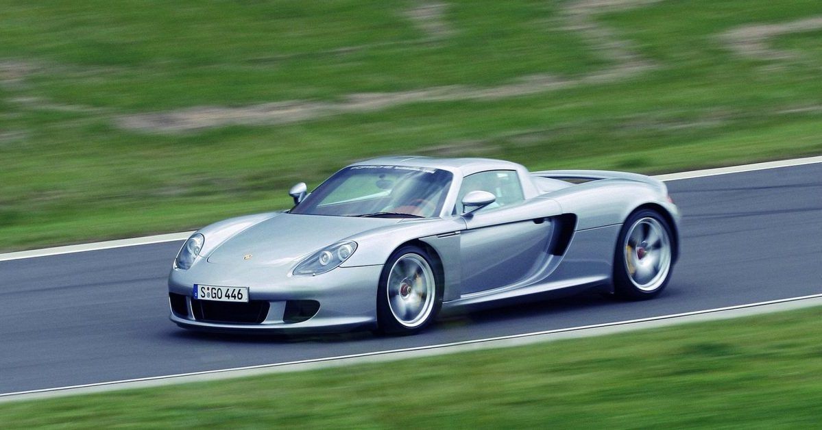 The Carrera GT on track
