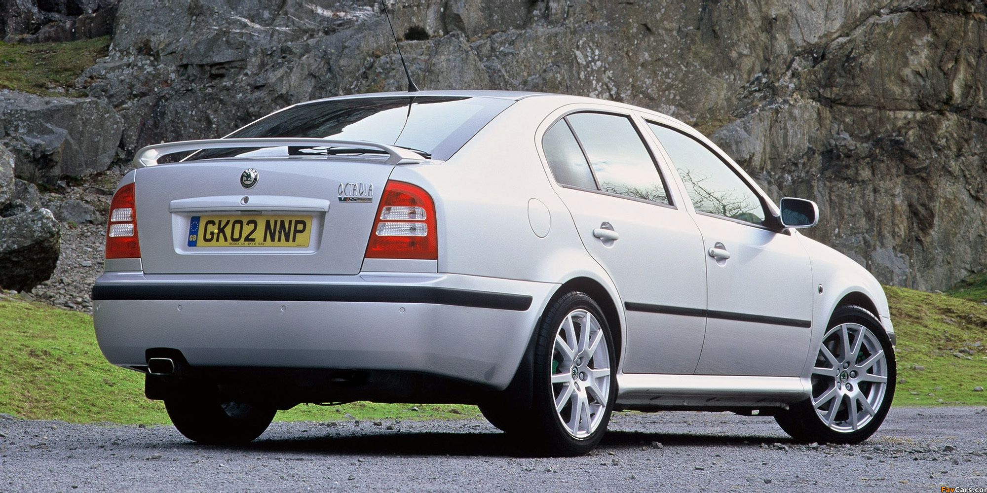 The rear of the Mk1 Octavia RS in silver