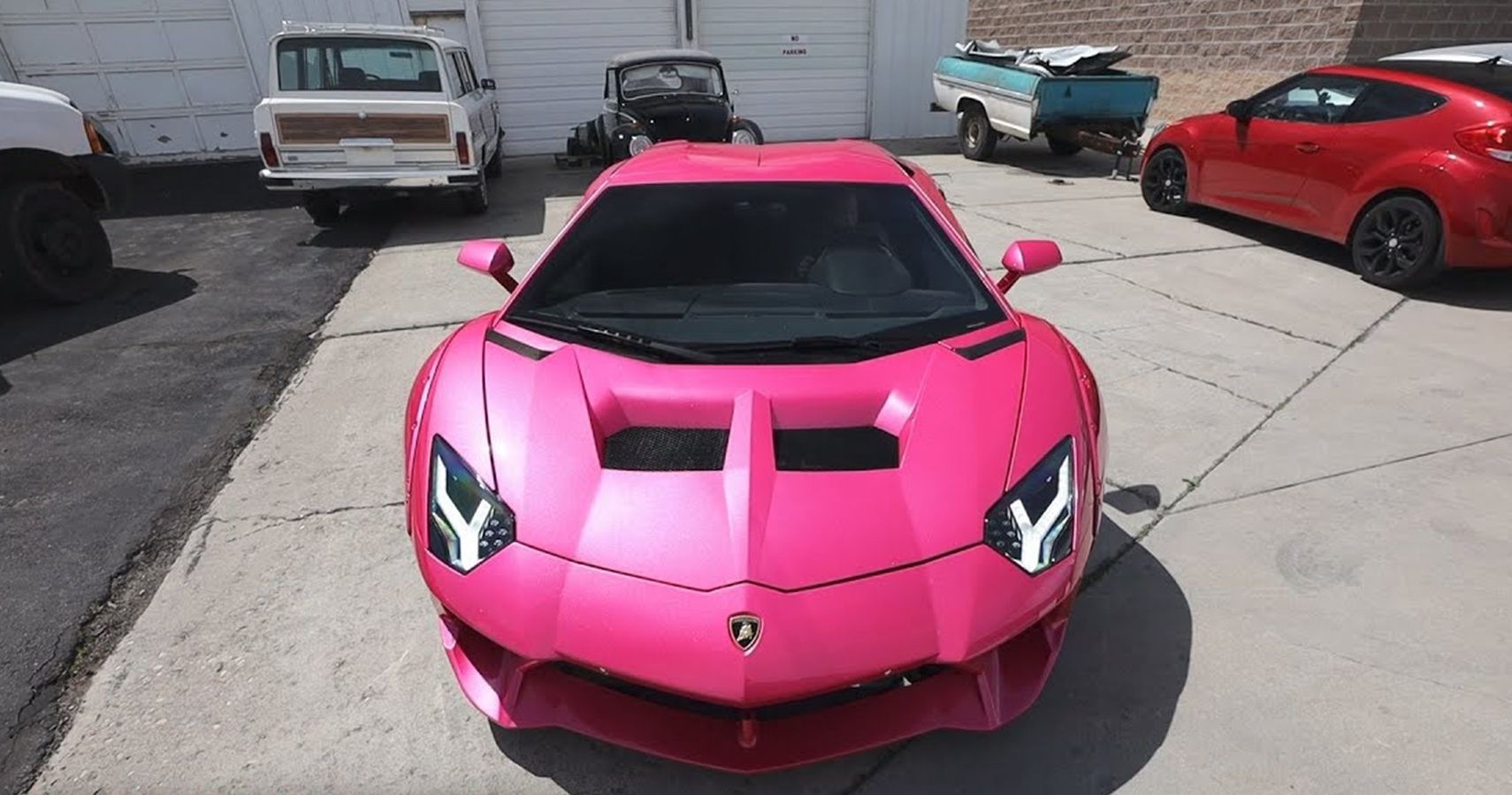 TheStradman Pink Lambo Aventador