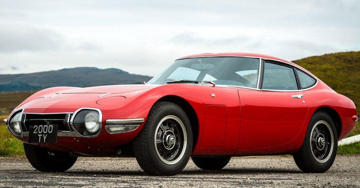 Battle Of Icons: The Jaguar E-Type Vs Toyota 2000GT