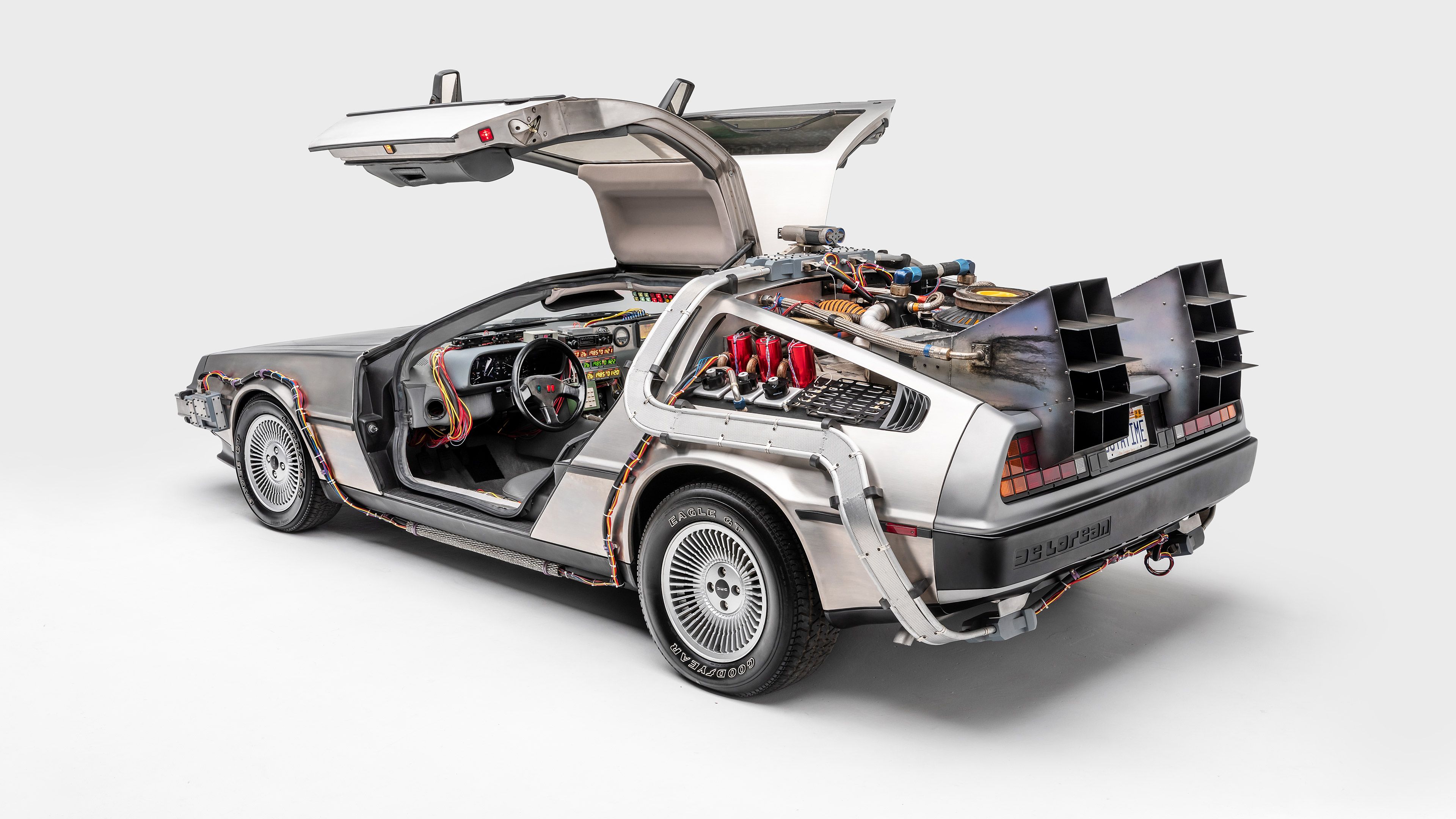 1985-DeLorean-DMC-12-Back-to-the-Future-007-2160
