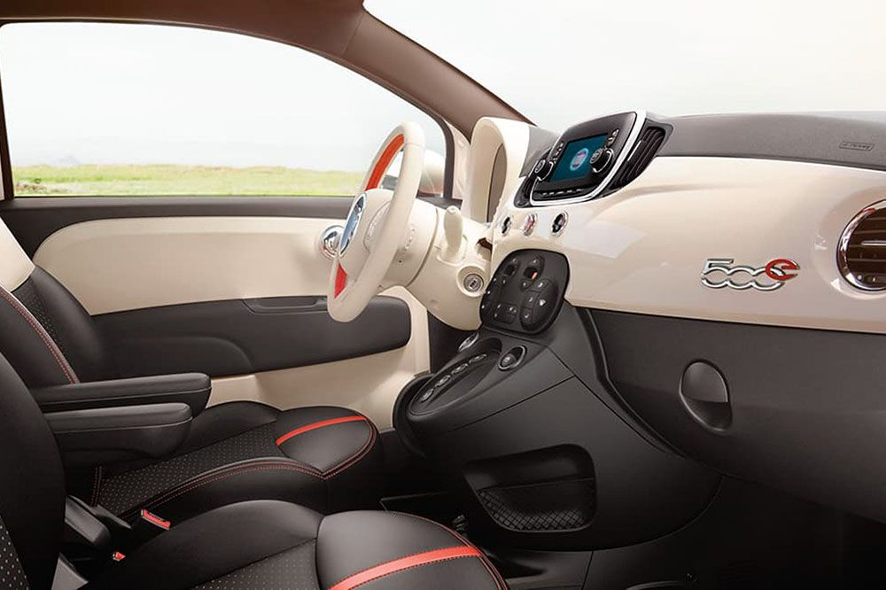 2019 Fiat 500e Interior