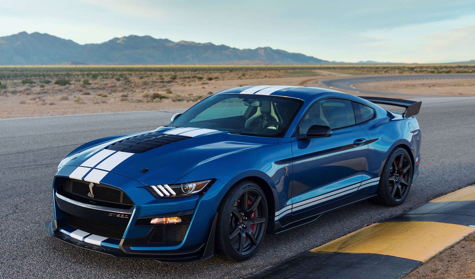 2020-Shelby-GT500