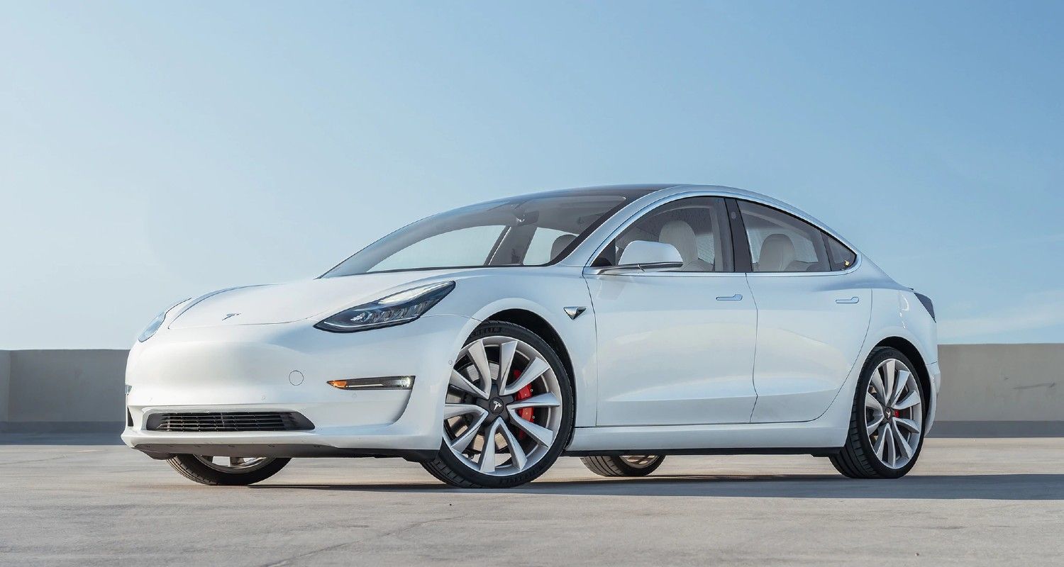 2020-Tesla-Model-Y-vs-Model-3-6