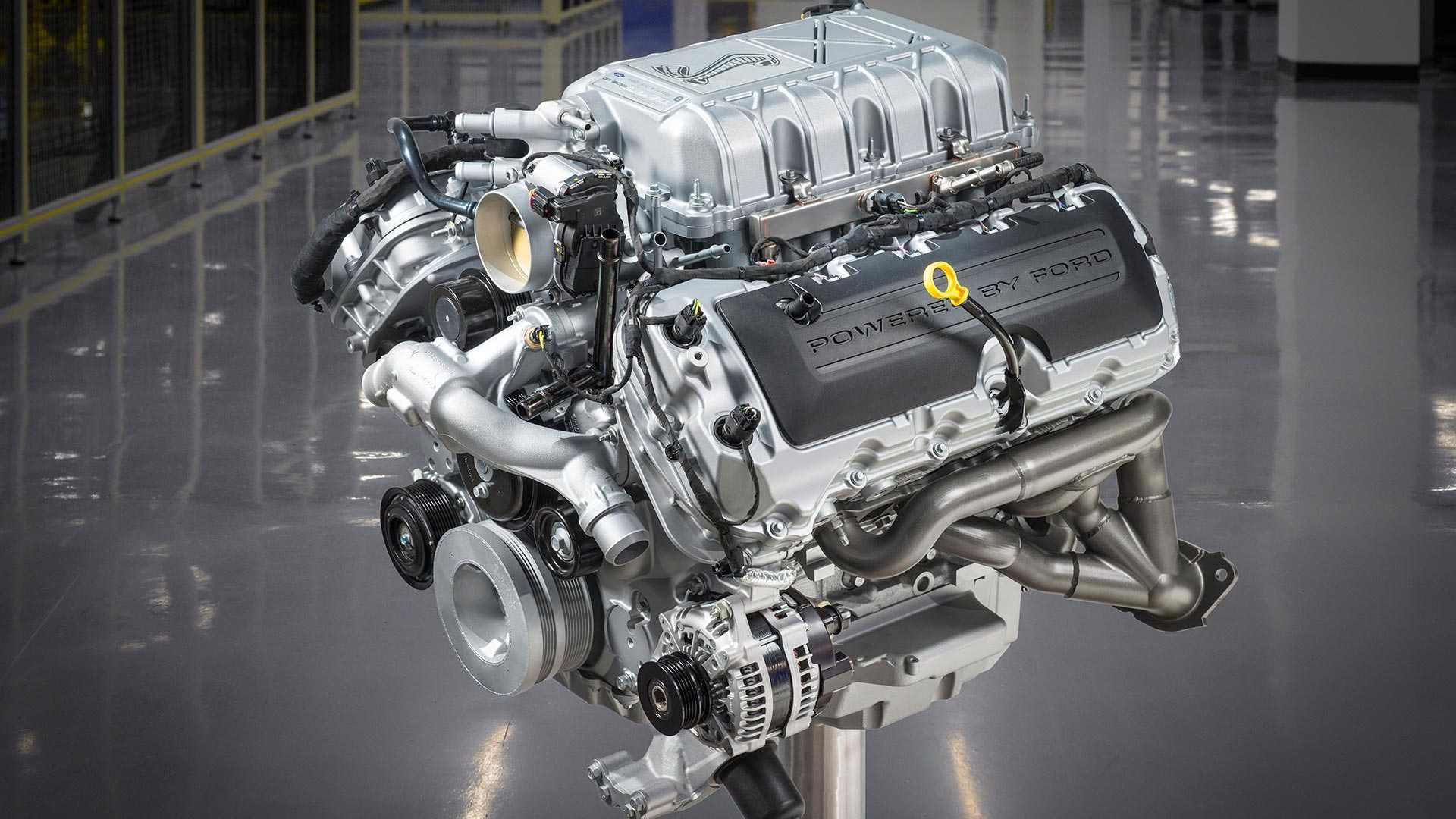 2020-ford-mustang-shelby-gt500-engine-1