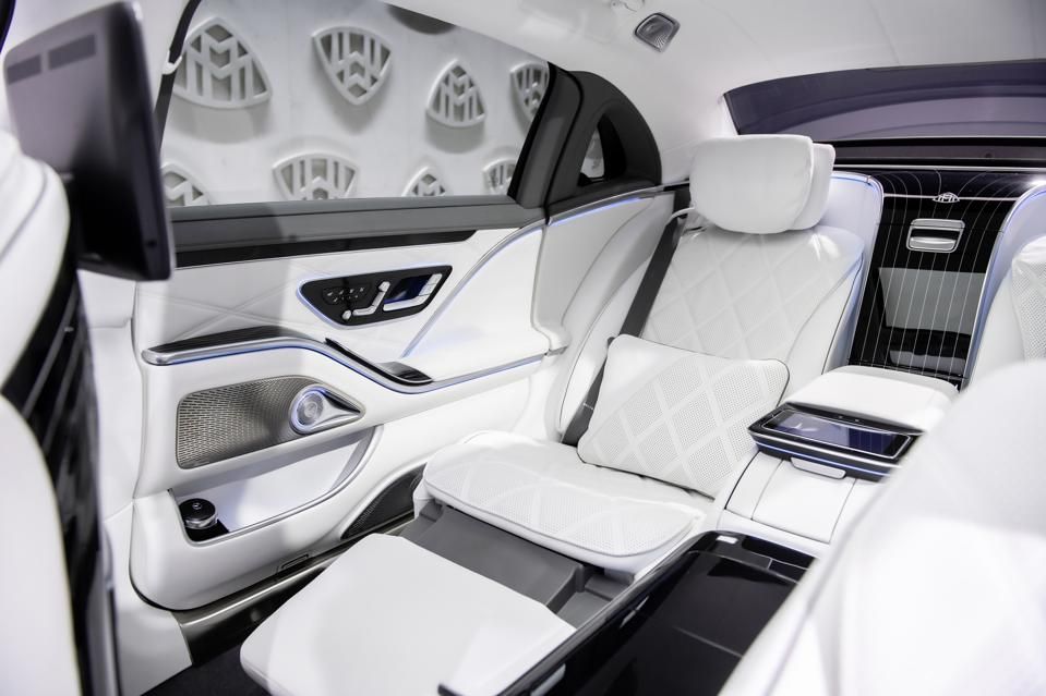 2021 Mercedes Maybach S-Class Massage Seats