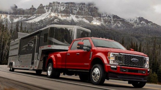 2022 Ford F-450 Super Duty Trailer