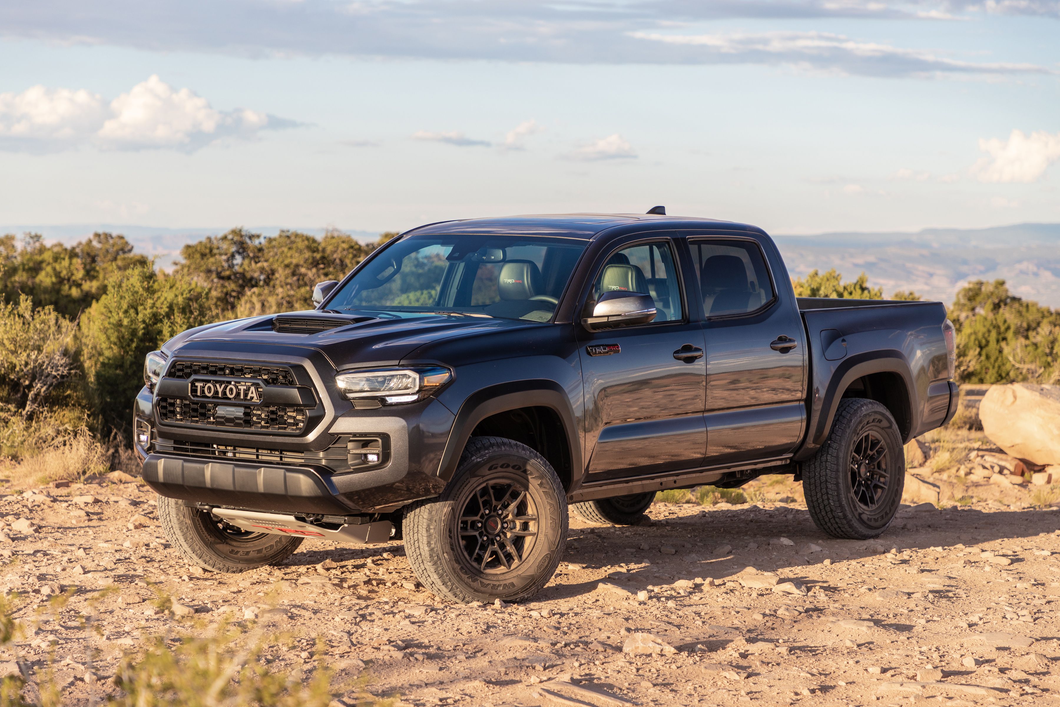 20_Tacoma_TRD_Pro_Magnetic_Gray_1