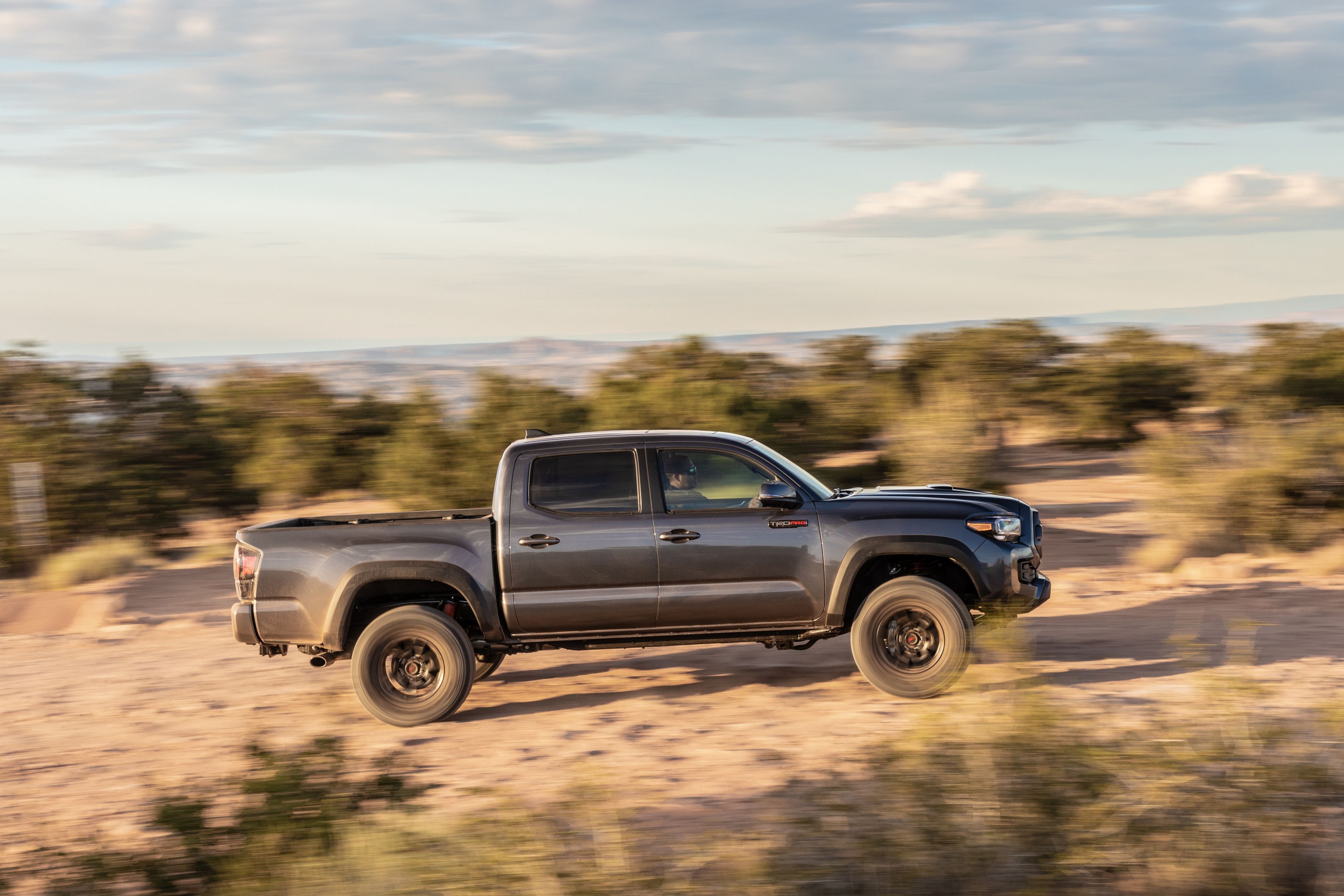 20_Tacoma_TRD_Pro_Magnetic_Gray_3