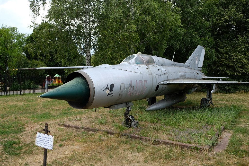 10 Air Forces With Shockingly Obsolete Aircraft