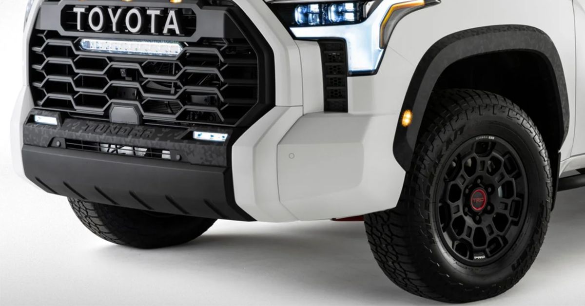 2022 Toyota Tundra Six-Lug Wheels 