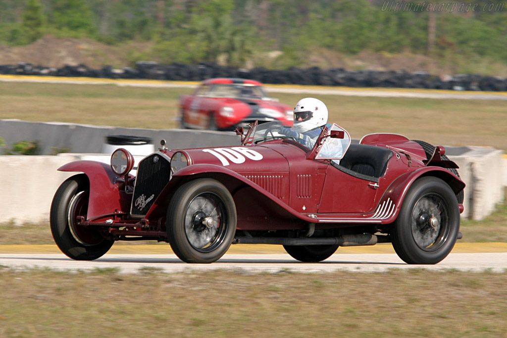 A-1931-Alfa-Romeo-8C-Spider-In-Motion