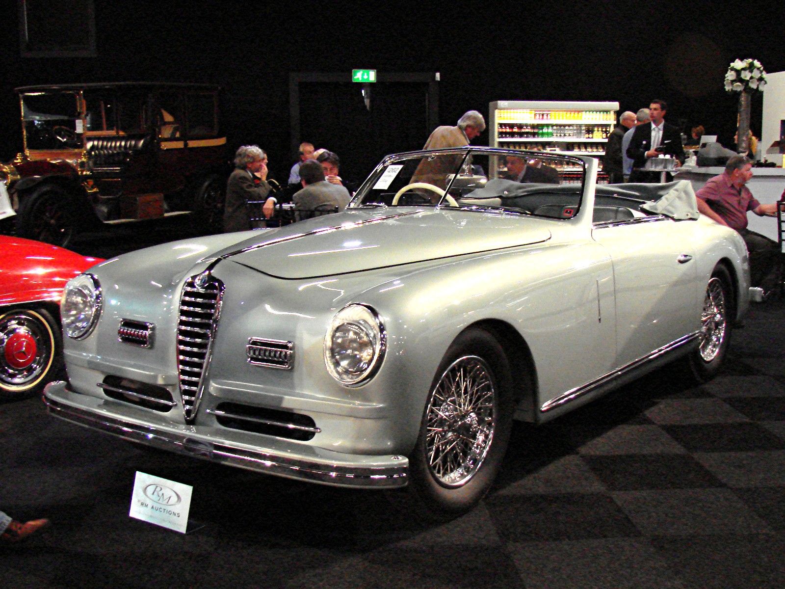 Alfa_Romeo_6C_2500_SS_Pinin_Farina_Cabriolet via Wikipedia