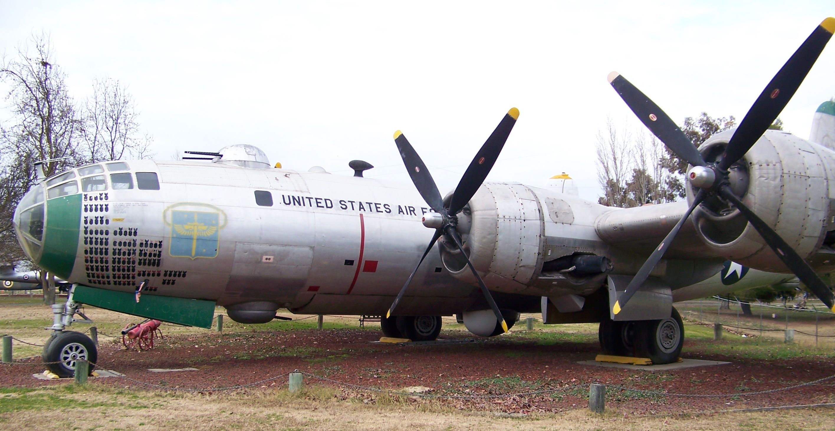Boeing_B-29_SuperfortressCAM