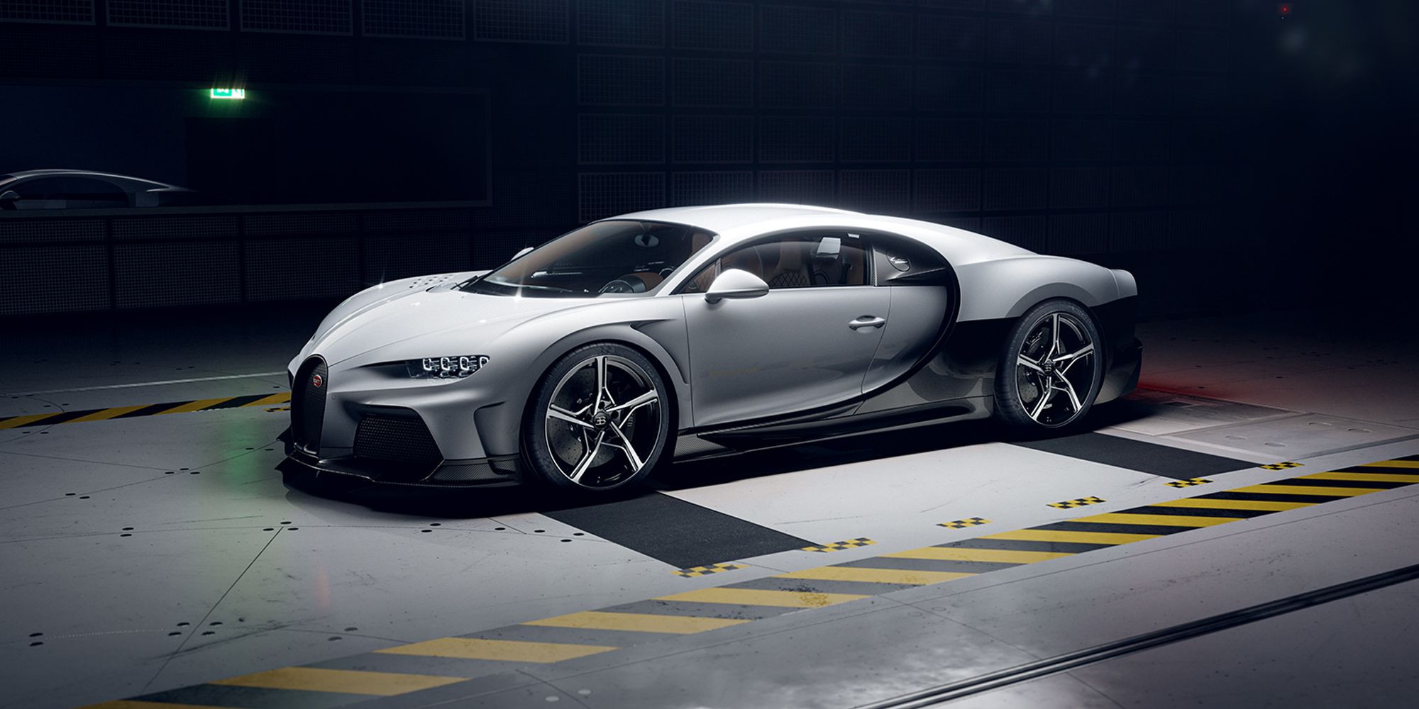 Front 3/4 view of the Chiron Super Sport