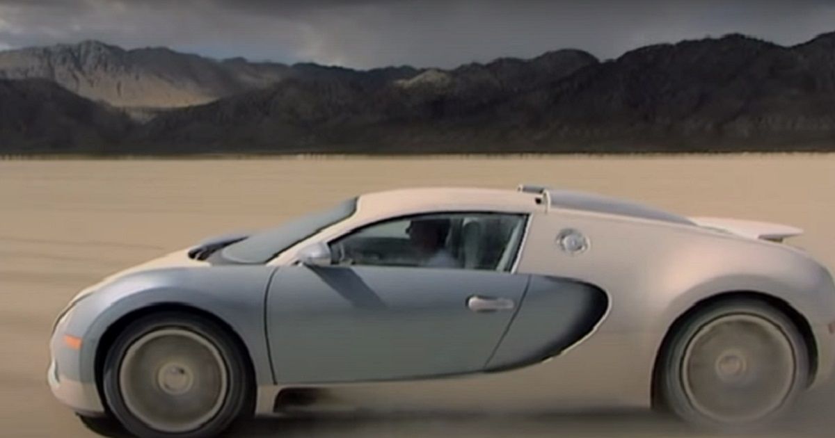 Bugatti Veyron Driving