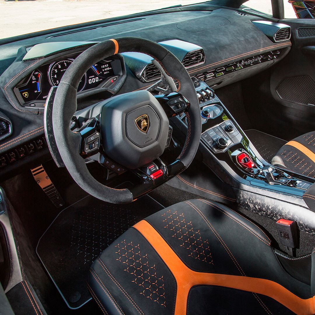 Inside The Huracan Performante
