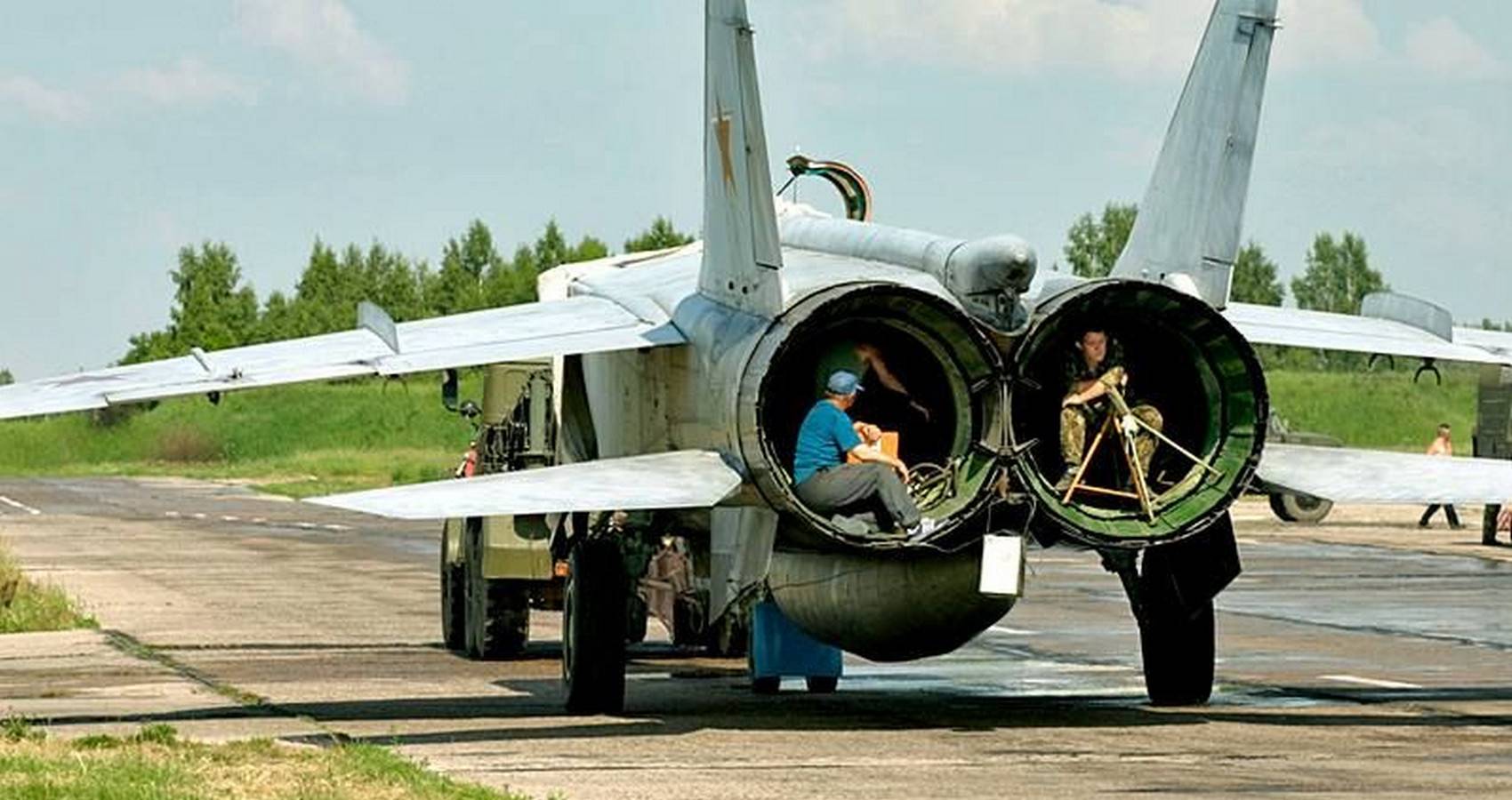 Everything You Need To Know about the Mig-25 Foxbat