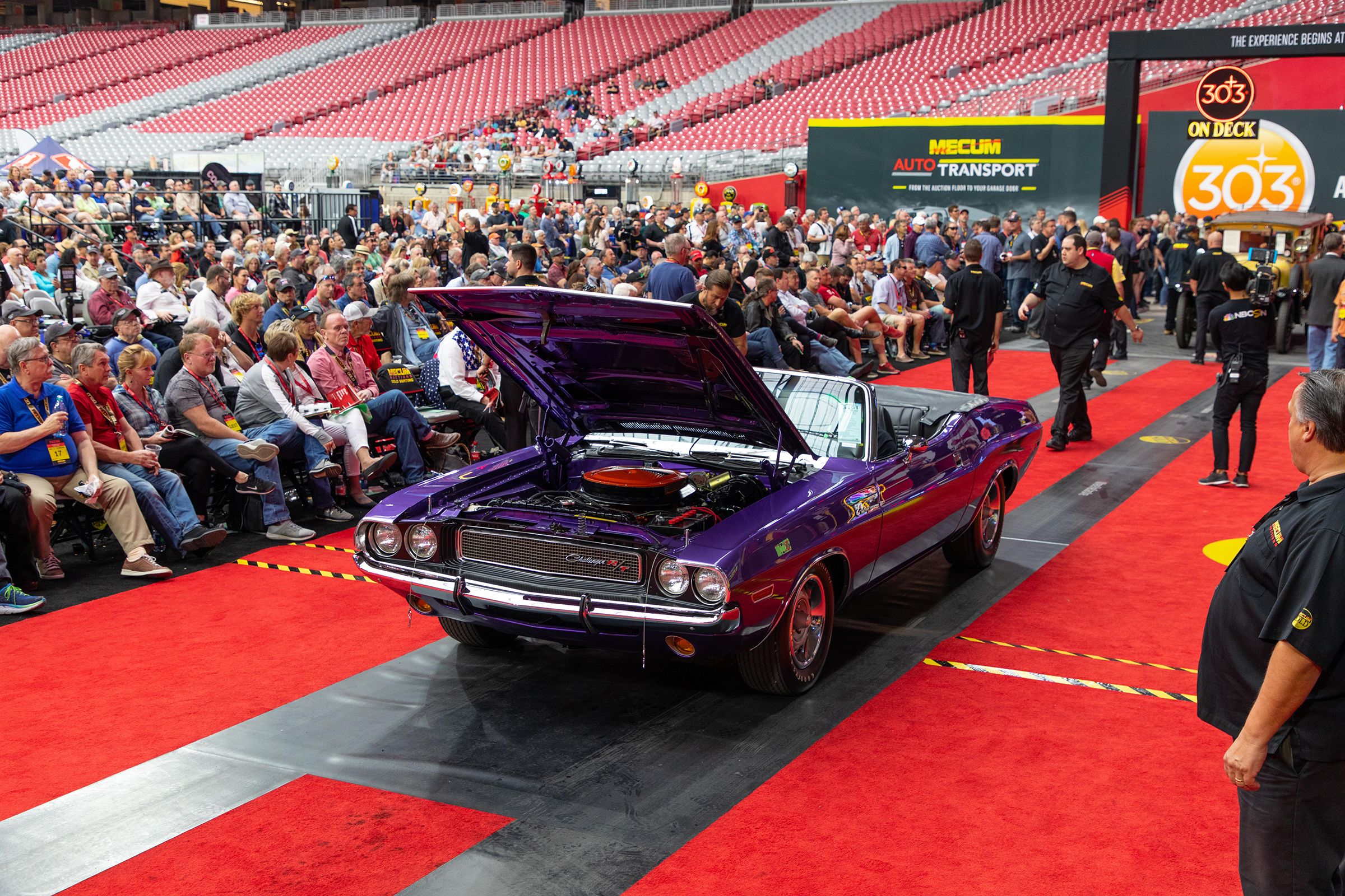 Purple Plymouth Hemi Cuda at auction