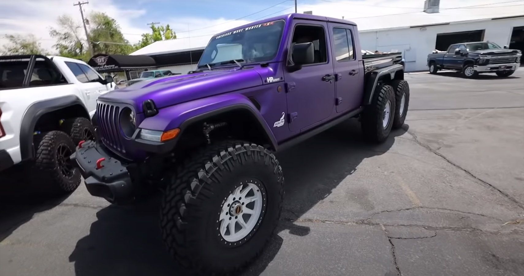 6x6 Gladiator Jeep