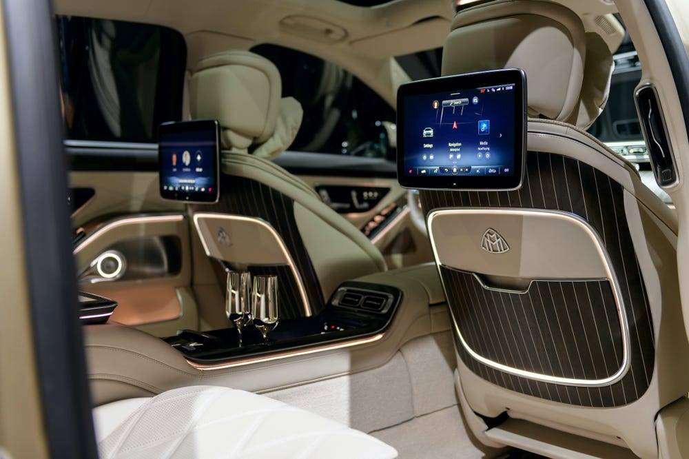 10 Most Incredible Features Of The 21 Mercedes Benz Maybach S Class