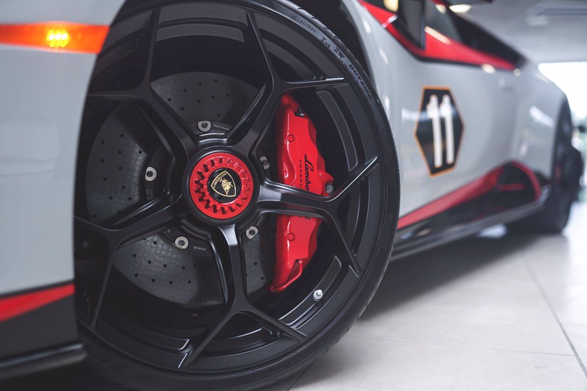 Red And Black 2021 Lamborghini Huracan Spyder