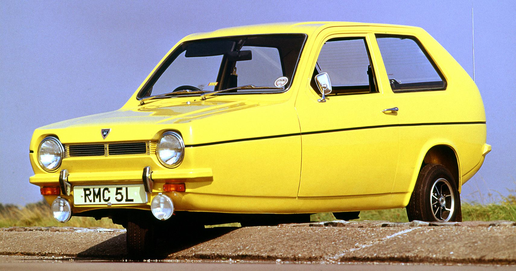 These Are The 12 Worst Cars Ever Made