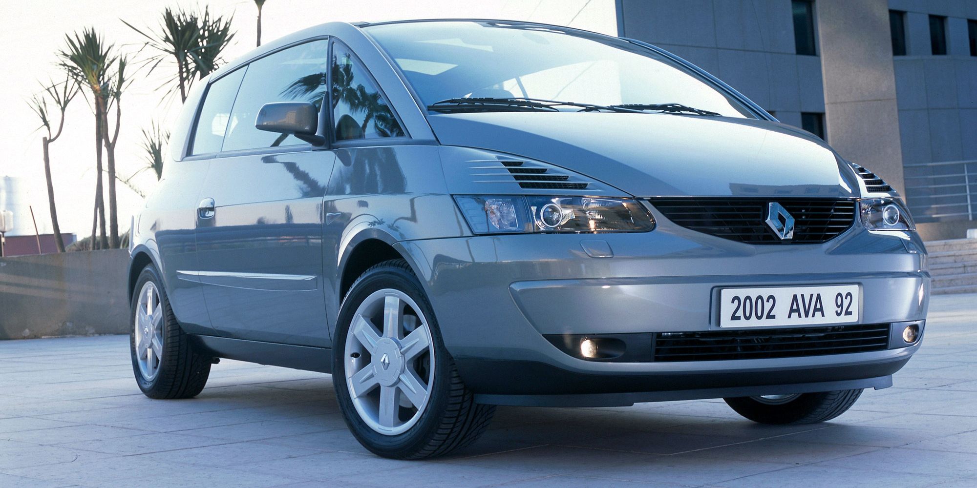 The front of the Renault Avantime